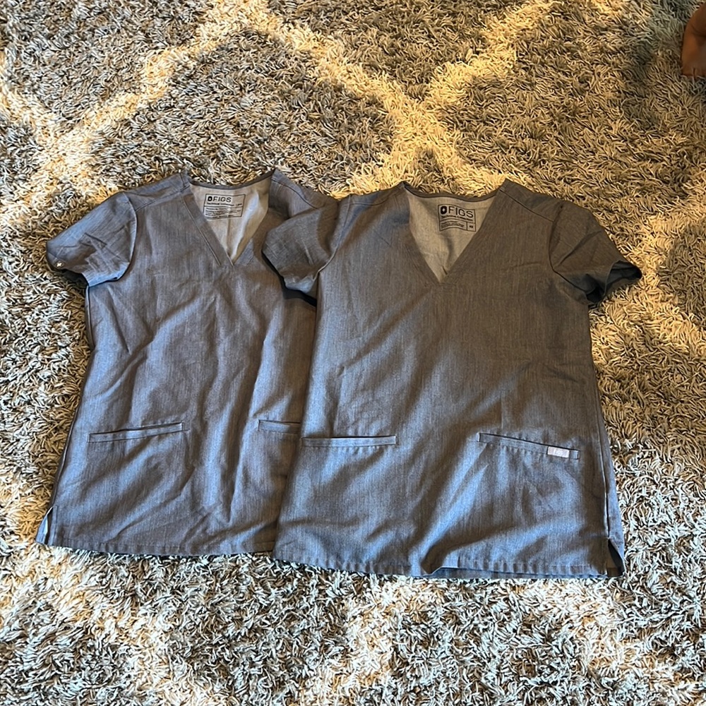FIGS 2 Casma Graphite: XXS and XS Scrub Tops